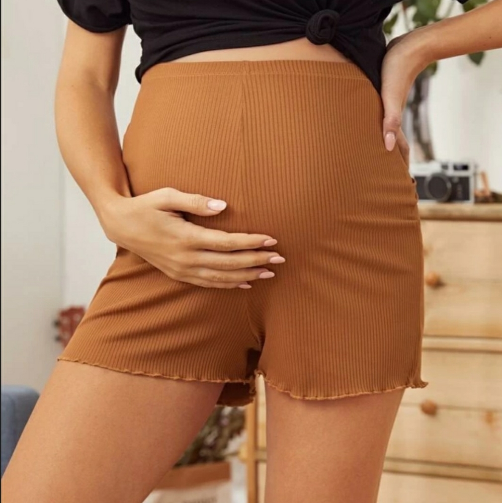 Maternity shorts